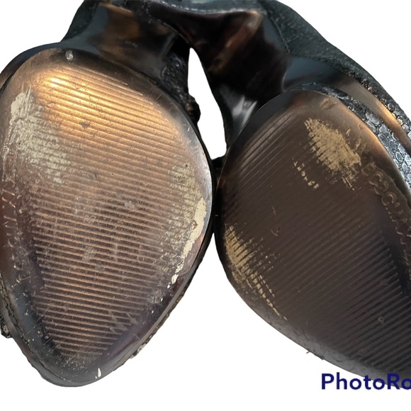 Black and silver BCBG MaxAzria peep toe bootie - Picture 4 of 5